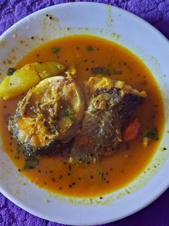 রুই মাছের ঝোল (rui macher jhol recipe in Bengali) রেসিপির প্রধান ছবি