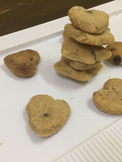 கோதுமை சாக்லேட் சிப்ஸ் குக்கீஸ் (kothumai chocolate chips cookies recipe in tamil) செய்முறை முக்கிய புகைப்படம்