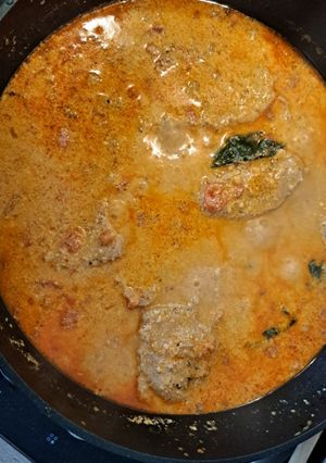 Nagyon szaftos tésztás husi 😋🥘 recept fotója
