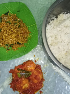 Foto resep Nasi uduk telur balado mie goreng