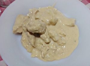 Una foto de Suprema de pollo a la crema