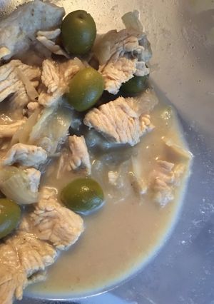 Une photo de Poulet olive, citron, boulgour