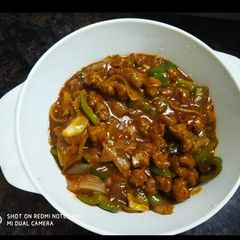 A picture of Soyabean capsicum chunks.