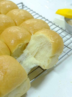 A picture of ขนมปังนมสด.