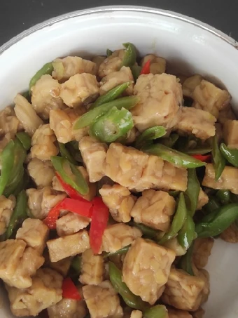 Langkah Gampang Menyiapkan Resep Tumis tempe buncis yang Lezat Sekali Anti Ribet, Mantap Sekali