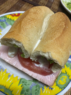 Una foto de Sándwich de Jamón Italiano