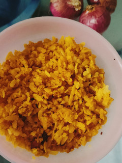 ऑनियन पोहे(Onion Poha recipe in hindi) रेसिपी मुख्य फोटो