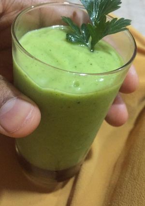 A picture of Pineapple/ banana smoothie.