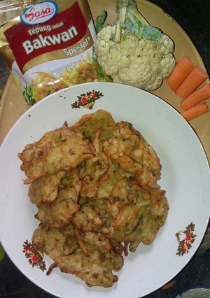 Foto resep Bakwan kembang kol wortel