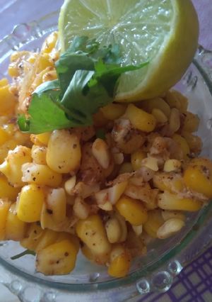 स्पाइसी स्वीट कॉर्न (spicy sweet corn recipe in Hindi) रेसिपी मुख्य फोटो