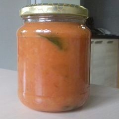 A picture of Basil sauce.