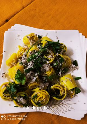 A picture of Stuffed khandvi.