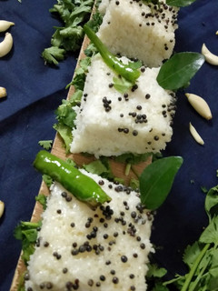 सूजी ढोकला (Suji dhokla recipe in Hindi) रेसिपी मुख्य फोटो
