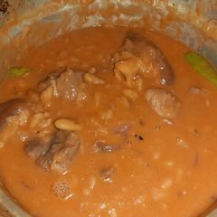 A picture of Bitsuelas (beans).