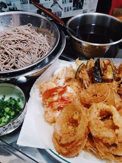 รูปของ บะหมี่เย็น+เทมปุระรวม