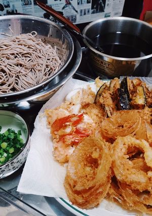 รูปของ บะหมี่เย็น+เทมปุระรวม