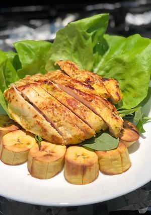 Hình của món Gà áp chảo sả nghệ-Eatclean.