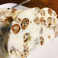 A picture of The Lazy (no-bake cookie pie).