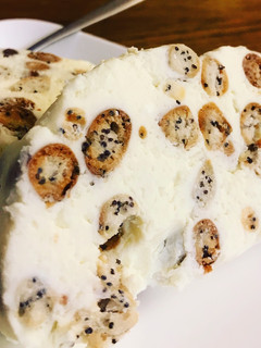 A picture of The Lazy (no-bake cookie pie).