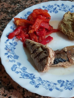 Una foto de Filetes de caballa and company