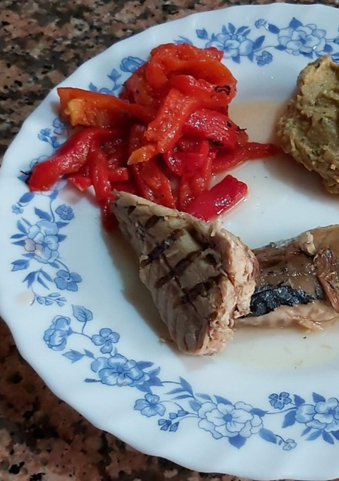 Una foto de Filetes de caballa and company