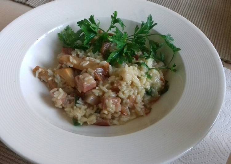 Steps to Prepare Ultimate Risotto with pancetta and chanterelles