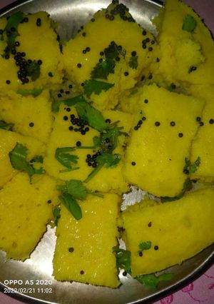 सूजी का ढोकला (suji ka dhokla recipe in Hindi) रेसिपी मुख्य फोटो