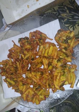 A picture of Iftaar special pakory.