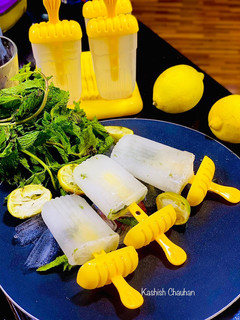 A picture of Masala Lemonade Popsicle.