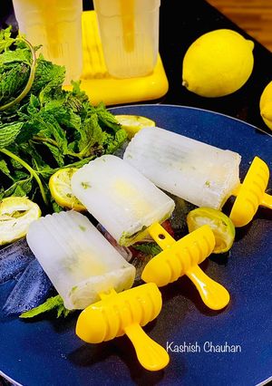 A picture of Masala Lemonade Popsicle.