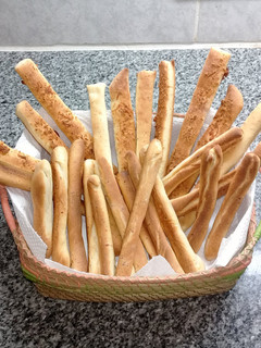 Una foto de Grisines saborizados con queso