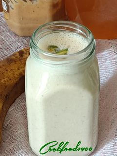 عکسی از دستور اسموتی موز و کره بادام زمینی 🍌🥜