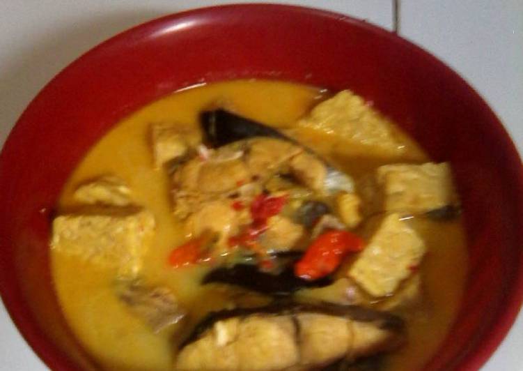 Cara membuat Ikan Patin Bumbu Kuning Sederhana dan Mudah Dibuat