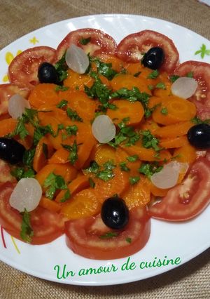 Une photo de Salade de carottes et tomates