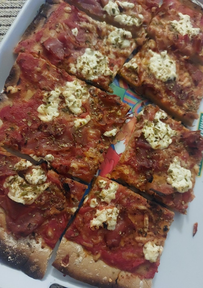 Una foto de Pizza fit (base 3 harinas)