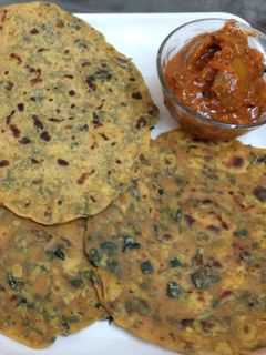 মেথি থেপলা(Methi thepla recipe in Bengali) রেসিপির প্রধান ছবি