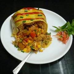 A picture of Omurice.