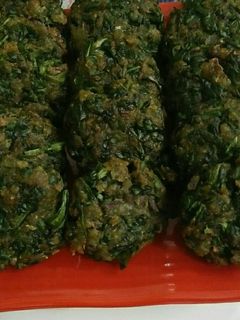 पालक टिक्की (Palak tikki recipe in hindi) रेसिपी मुख्य फोटो