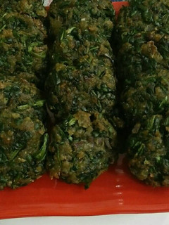 पालक टिक्की (Palak tikki recipe in hindi) रेसिपी मुख्य फोटो