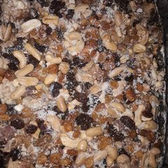 A picture of Arabian bread pudding(known as Um Ali).