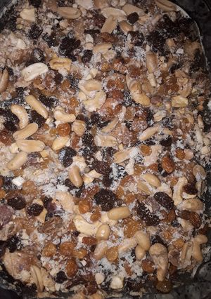 A picture of Arabian bread pudding(known as Um Ali).