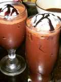 Milkshake coco with topping walls ice cream oreo