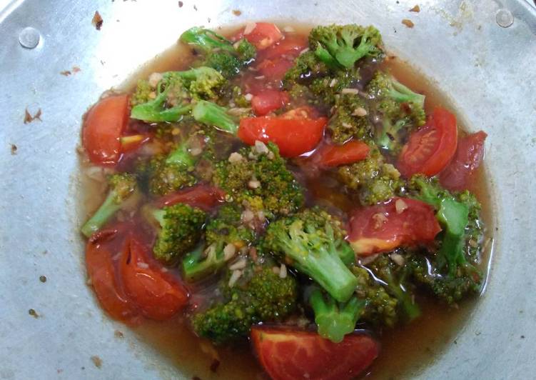 Bahan Membuat Sayur Pak Broto (Brokoli Tomat) Lezat