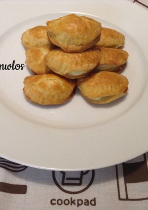 A picture of Kourou Dough with Olive Oil - Cheese Pies.