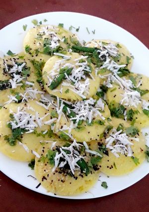 A picture of Khaman dhokla.