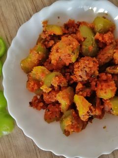 કેપ્સીકમ નું શાક (Capsicum Shak Recipe In Gujarati) રેસીપી મુખ્ય ફોટો