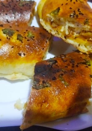 صورة لوصفة خبز رولي محشي بالدجاج والفرماج