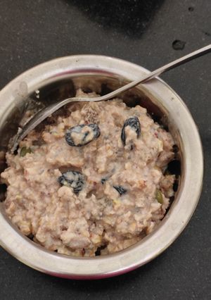 A picture of Oats breakfast premix.
