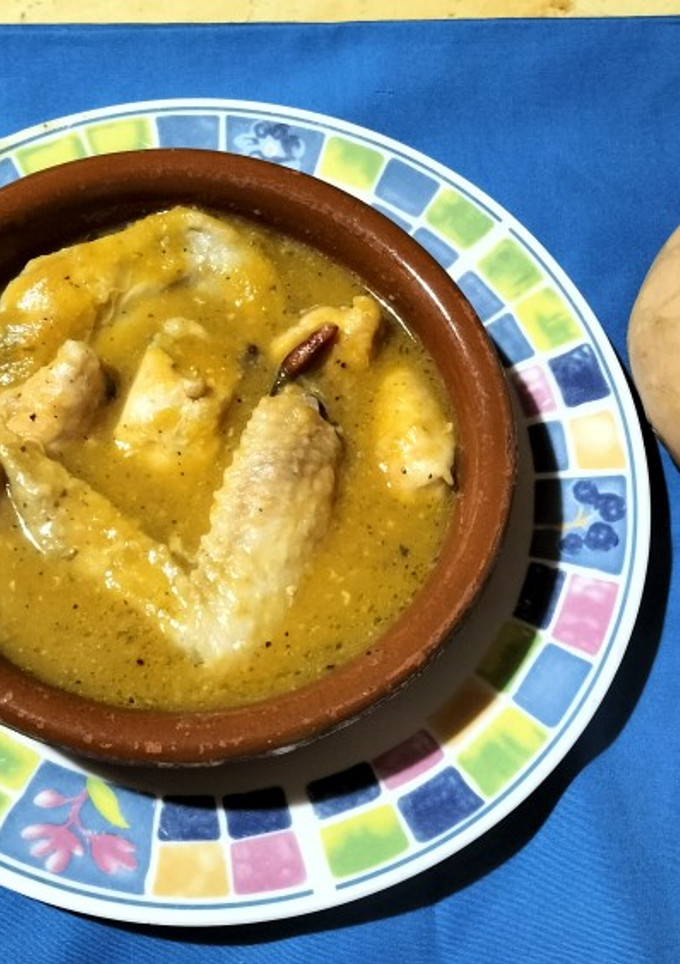 Una foto de Pollo con salsa de calabaza