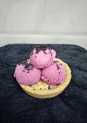 A picture of Multi grain tart with beetroot Ice cream.